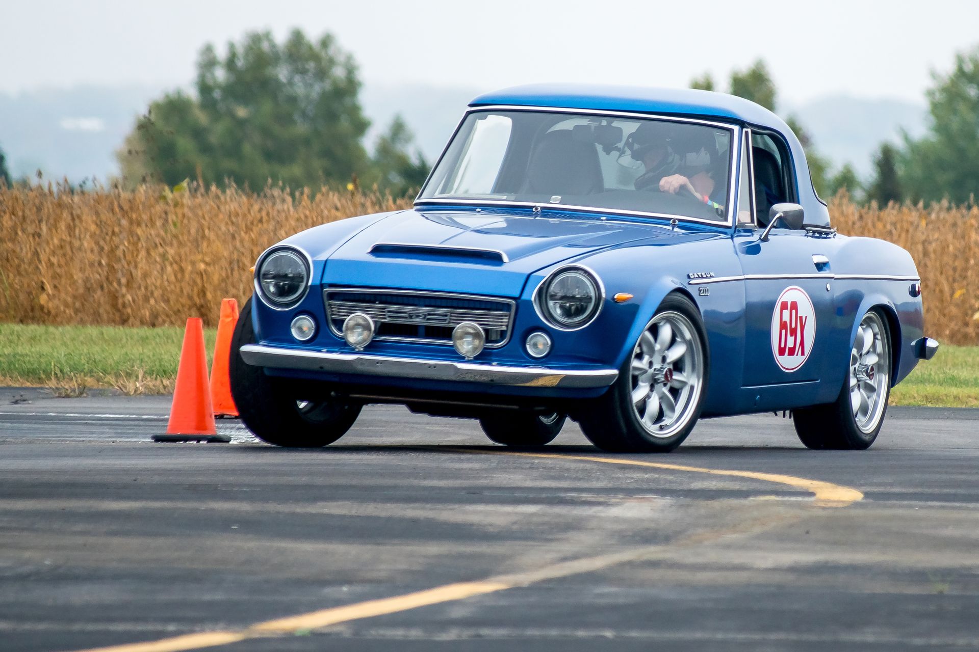 Datsun SP310/311 Roadster with VTO vintage aluminum wheels - Photo 27