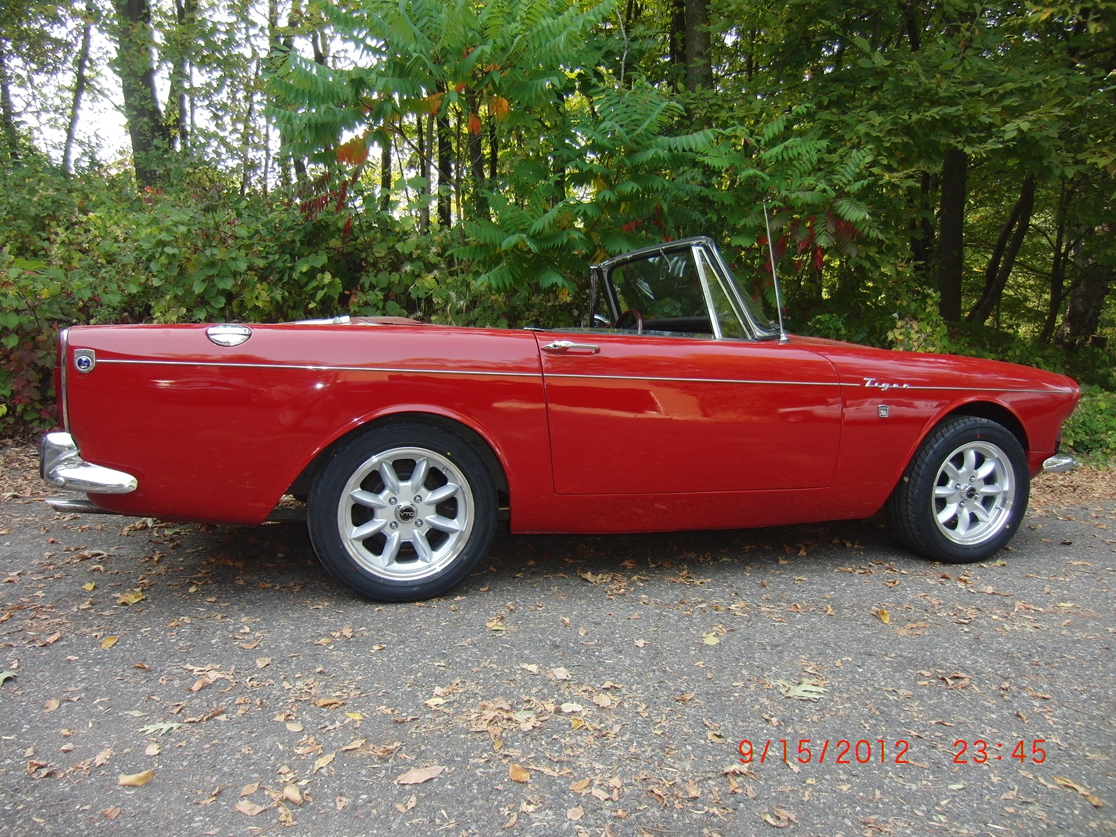 Sunbeam Tiger with VTO vintage aluminum wheels - Photo 5