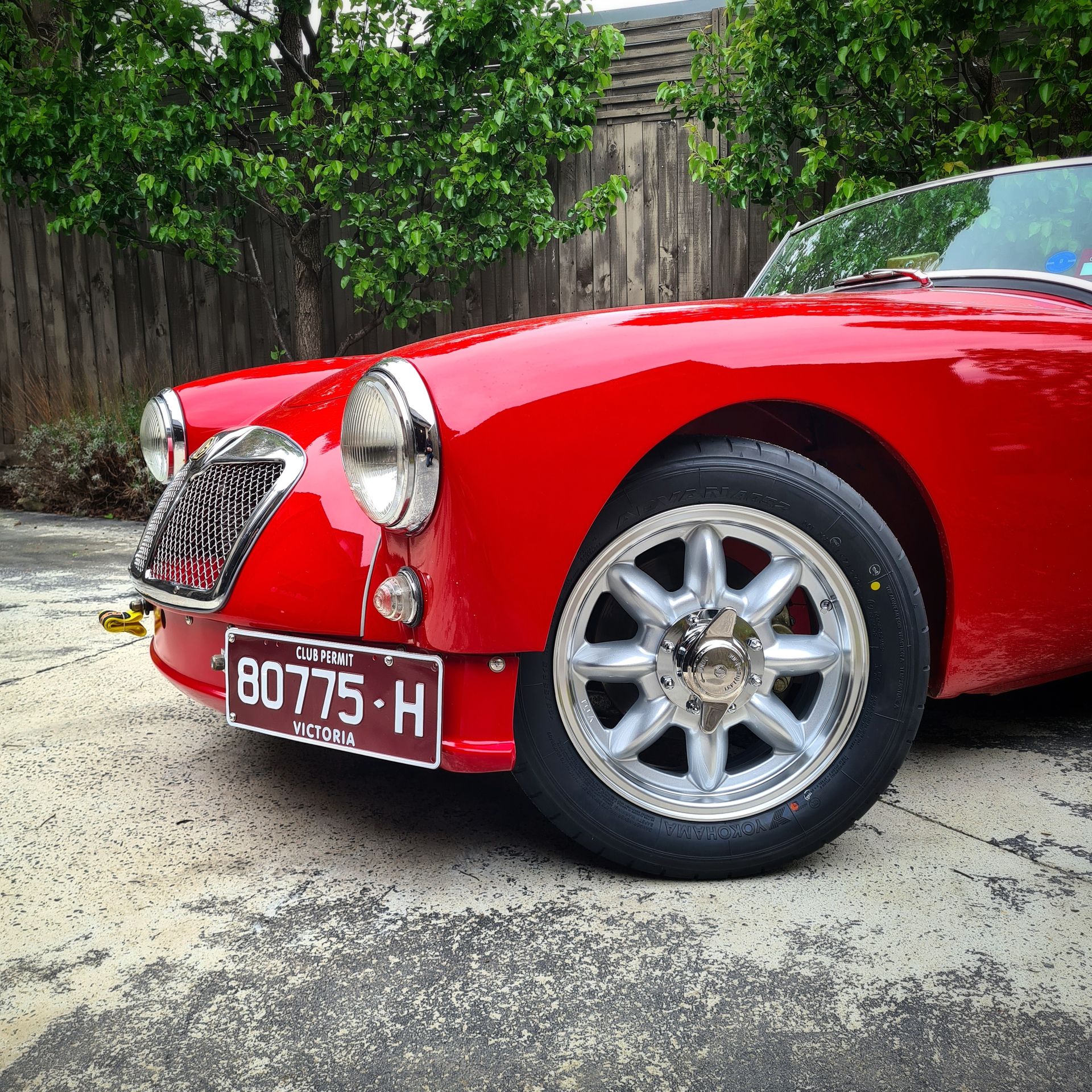 MG MGA with VTO vintage aluminum wheels - Photo 20