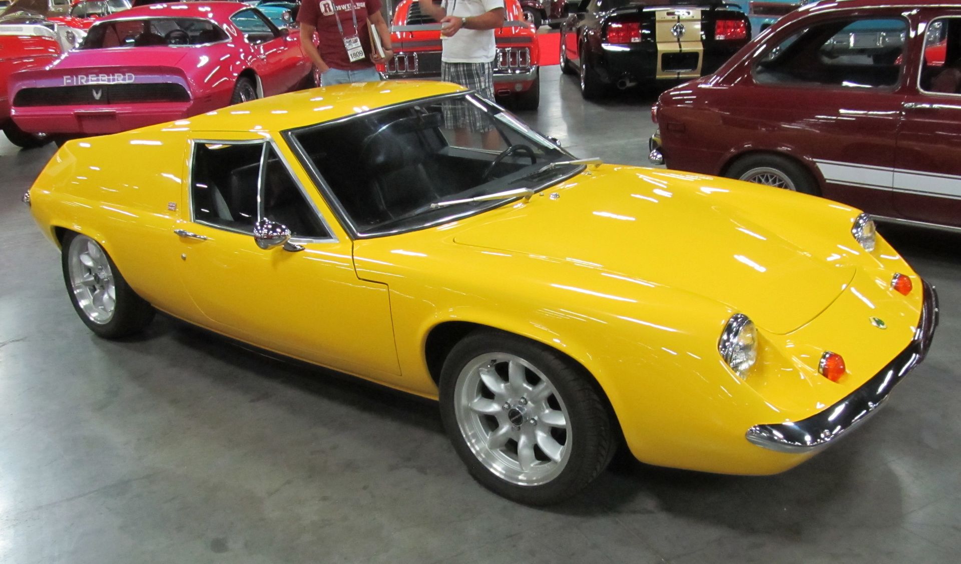 Lotus Europa with VTO vintage aluminum wheels - Photo 4